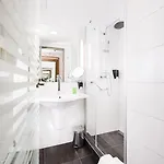 Отель Royal Park Boutique 4*