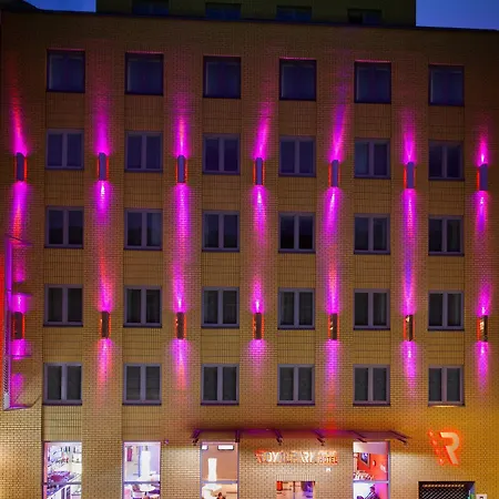 Отель Royal Park Boutique