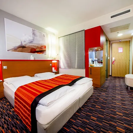 로얄 파크 부티크 호텔 4*