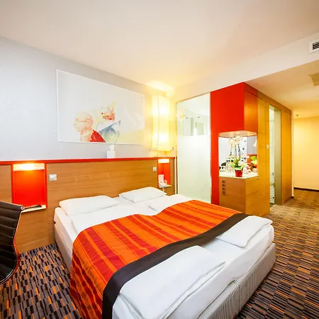 Royal Park Boutique Hotel 4*