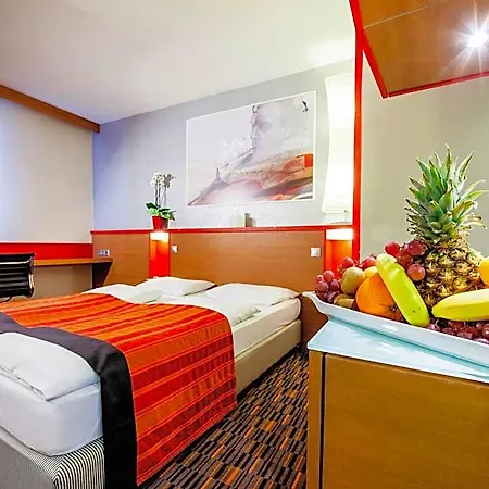 Royal Park Boutique Hotel 4*