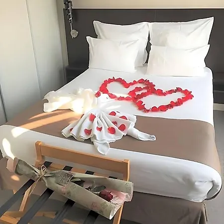 Royal Park Boutique Hotel 4*
