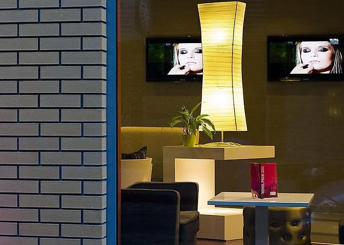 로얄 파크 부티크 호텔 4*