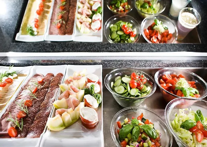 로얄 파크 부티크 4*