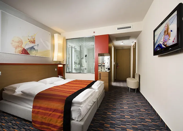 로얄 파크 부티크 호텔