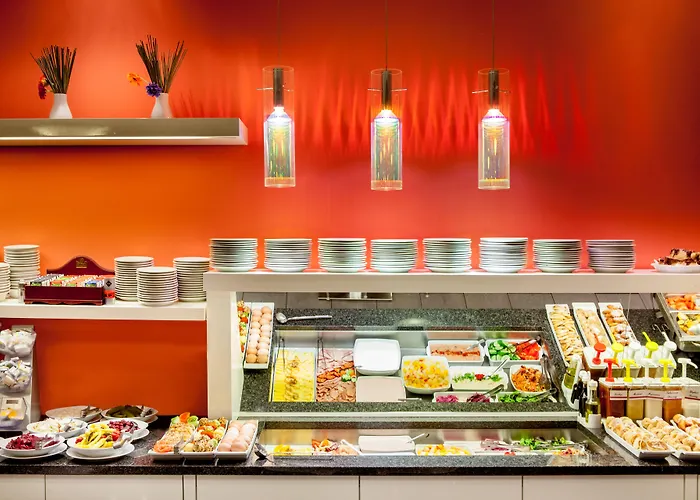 로얄 파크 부티크 호텔 4*