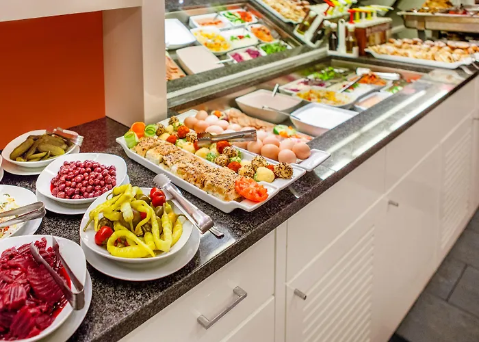 로얄 파크 부티크 호텔 4*