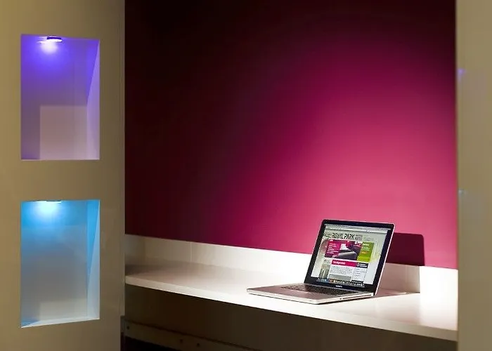 로얄 파크 부티크 4*